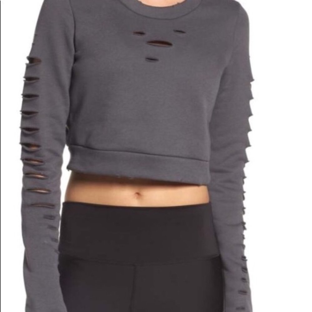 BRAND NEW ALO YOGA RIPPED CROP TOP
